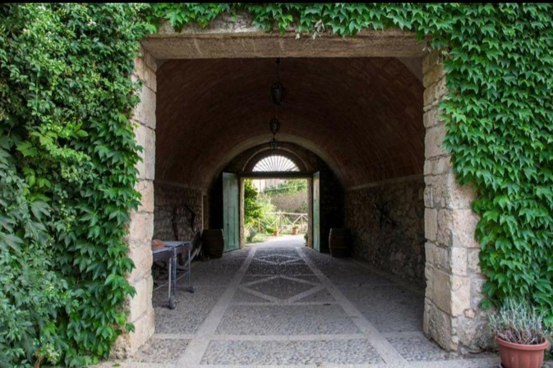Agriturismo Feudo Tudia Landro Esterno foto
